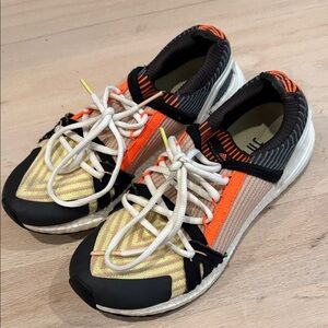 Multicolor Athletic Sneakers with Orange Accents